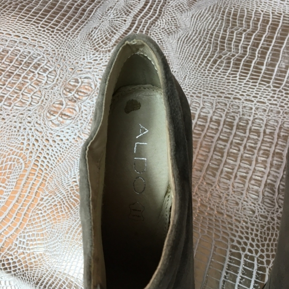 Aldo suede ankle bootie w/zipper size 8 - Picture 3 of 9